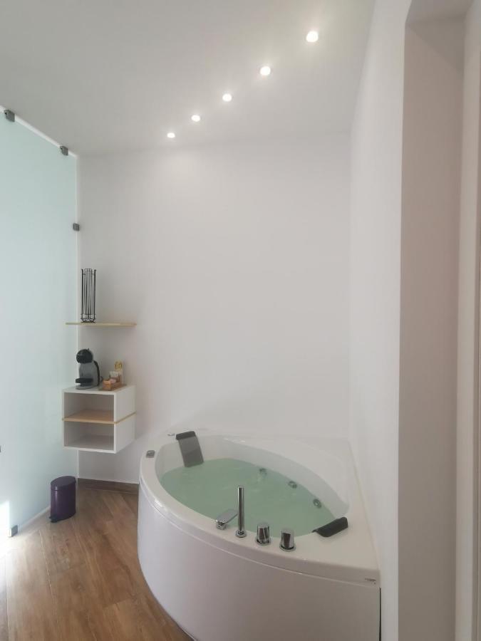 Maqueda Mood Hotel Палермо Екстериор снимка