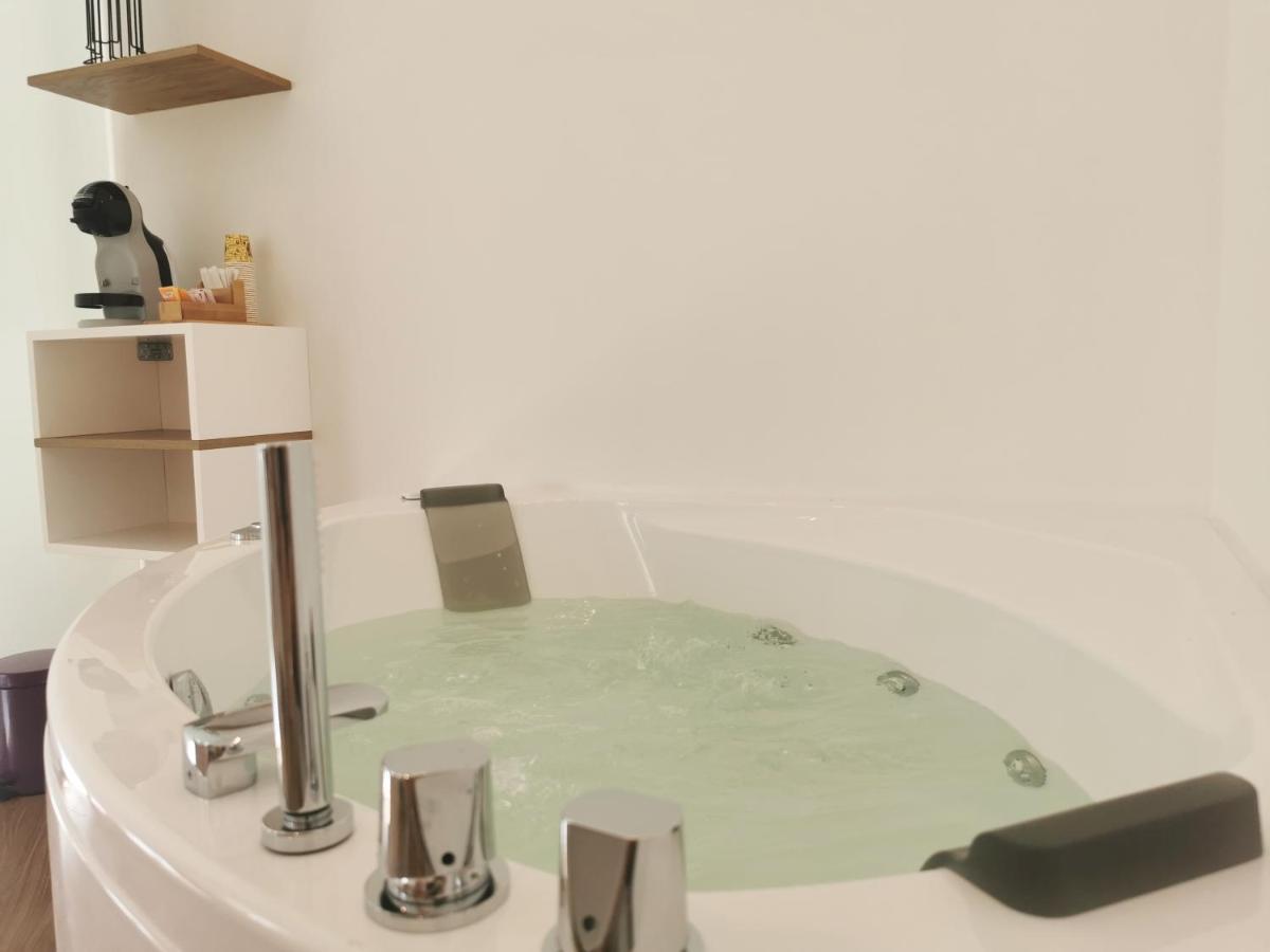Maqueda Mood Hotel Палермо Екстериор снимка